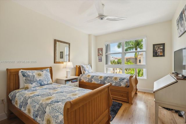701 Crandon Blvd PH-1, Key Biscayne, FL 33149