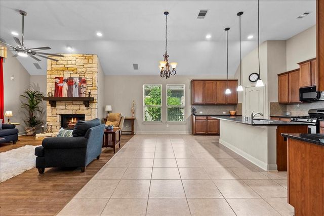 508 W Fork, Webster, TX 77598