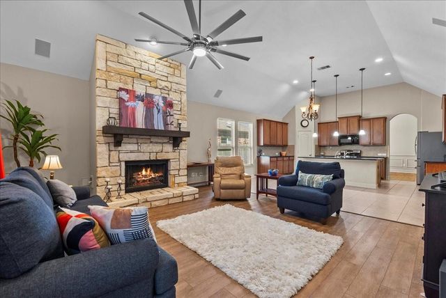 508 W Fork, Webster, TX 77598