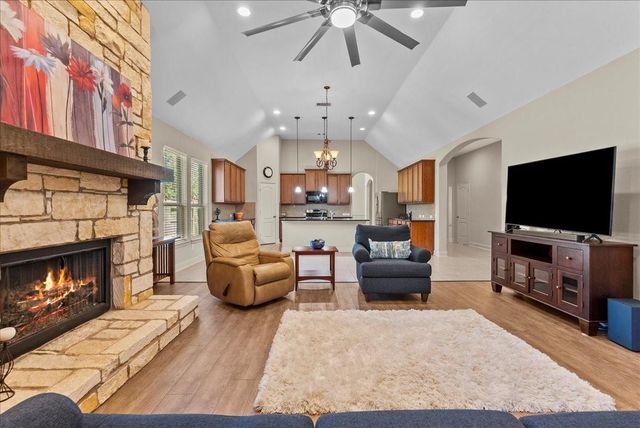 508 W Fork, Webster, TX 77598