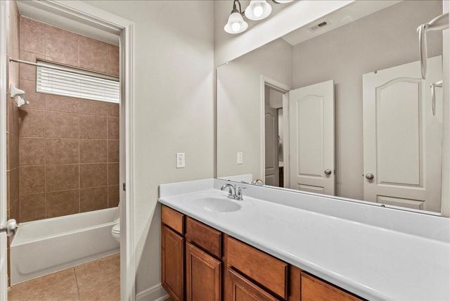 508 W Fork, Webster, TX 77598