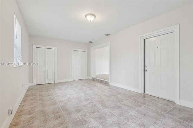 781 NW 183rd Dr, Miami Gardens, FL 33169