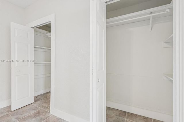 781 NW 183rd Dr, Miami Gardens, FL 33169