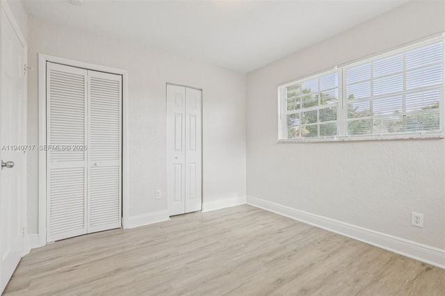 781 NW 183rd Dr, Miami Gardens, FL 33169