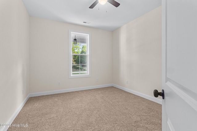 107 E Holly Ridge Road, New Bern, NC 28562