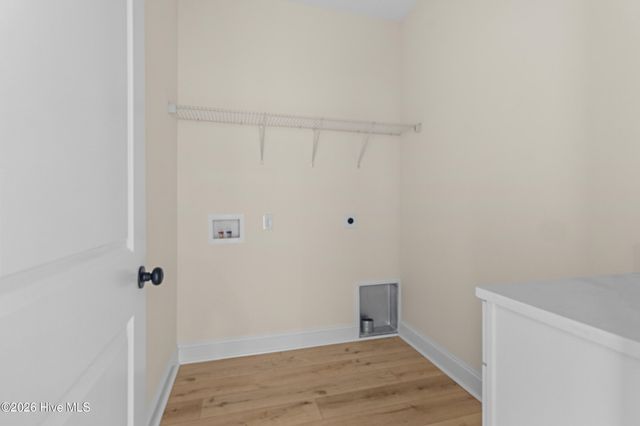 107 E Holly Ridge Road, New Bern, NC 28562