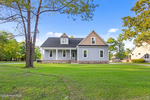 107 E Holly Ridge Road, New Bern, NC 28562