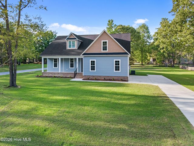 107 E Holly Ridge Road, New Bern, NC 28562