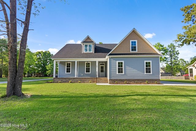 107 E Holly Ridge Road, New Bern, NC 28562