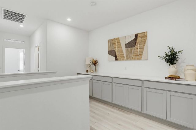 1739 Valley Oak, Oceanside, CA 92056