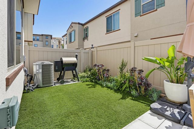 1739 Valley Oak, Oceanside, CA 92056