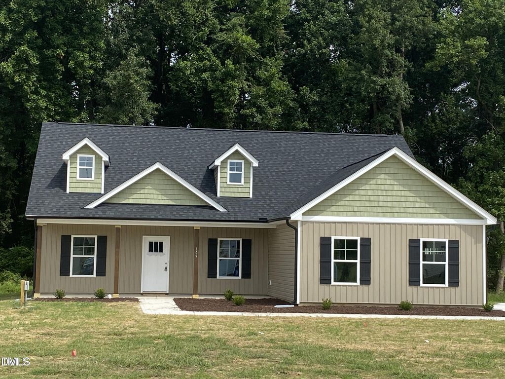 109 Chester Place, Pikeville, NC 27863