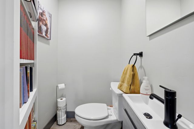 849 W 2700 S, Syracuse, UT 84075