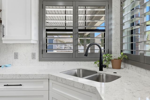 849 W 2700 S, Syracuse, UT 84075