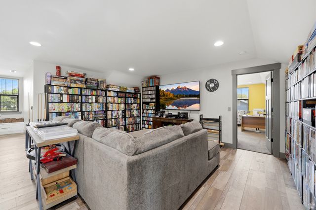 849 W 2700 S, Syracuse, UT 84075