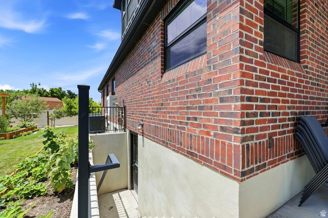 849 W 2700 S, Syracuse, UT 84075