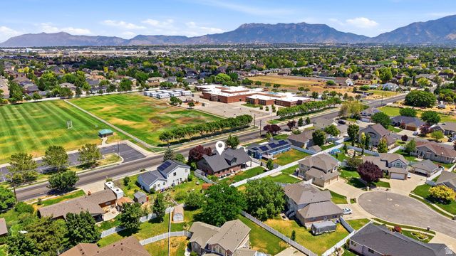 849 W 2700 S, Syracuse, UT 84075