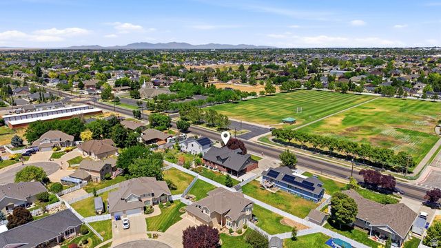 849 W 2700 S, Syracuse, UT 84075