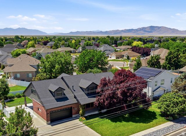 849 W 2700 S, Syracuse, UT 84075