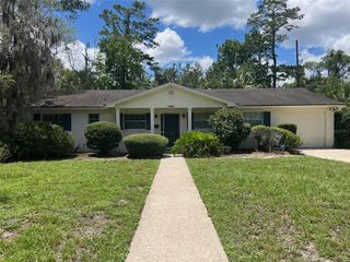 703 NE 5TH PLACE, Gainesville, FL 32601