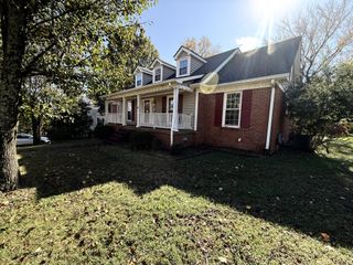 1115 Oak Creek Dr, Nolensville, TN 37135