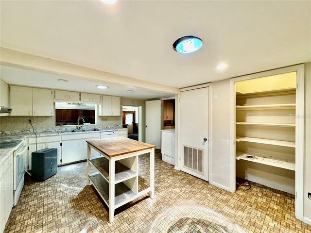 40TH STREET, Sarasota, FL 34234