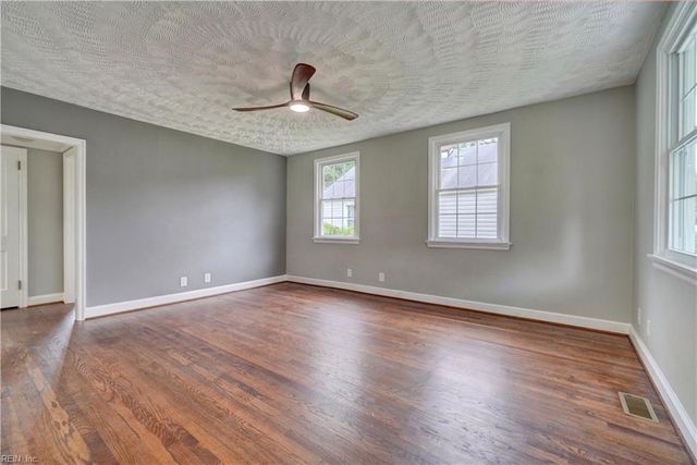 7524 Virginian DR, Norfolk, VA 23505