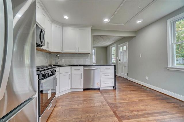 7524 Virginian DR, Norfolk, VA 23505