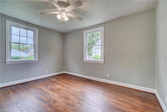 7524 Virginian DR, Norfolk, VA 23505