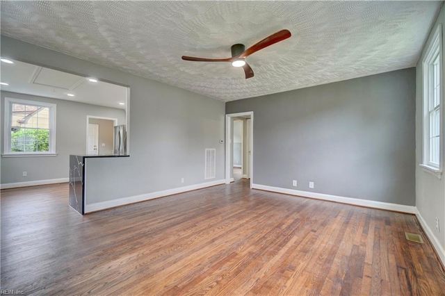 7524 Virginian DR, Norfolk, VA 23505