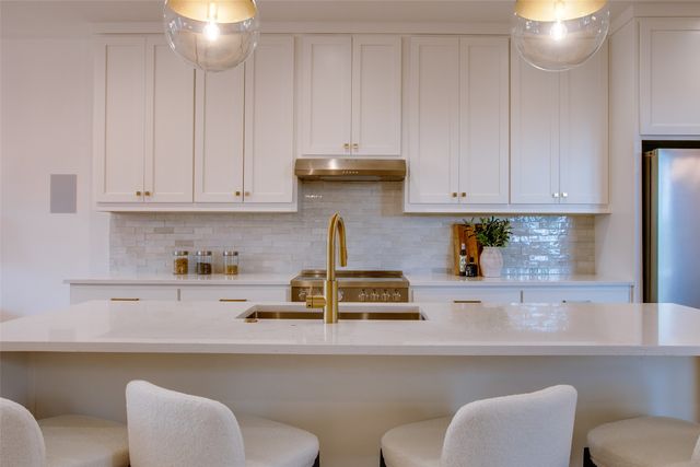7207 Gaston Avenue 1002, Dallas, TX 75206