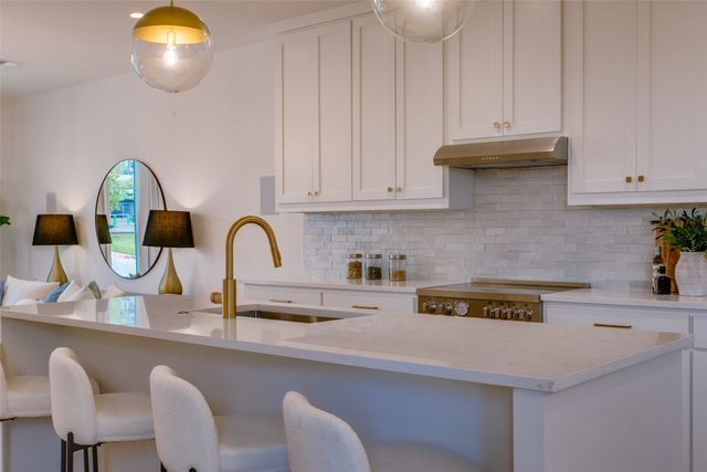 7207 Gaston Avenue 1002, Dallas, TX 75206