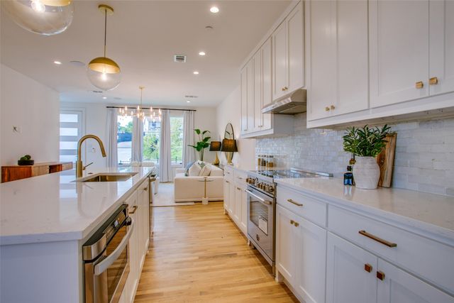 7207 Gaston Avenue 1002, Dallas, TX 75206