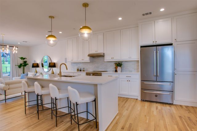 7207 Gaston Avenue 1002, Dallas, TX 75206
