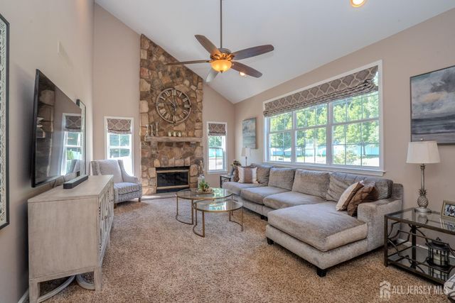 4 Dorene Court, Monroe, NJ 08831
