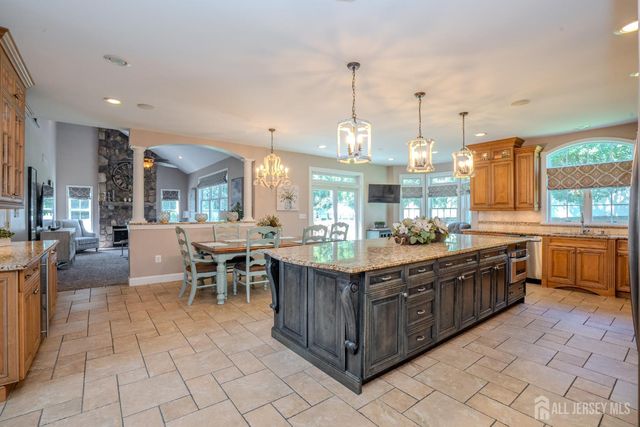 4 Dorene Court, Monroe, NJ 08831