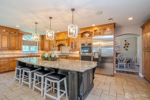 4 Dorene Court, Monroe, NJ 08831