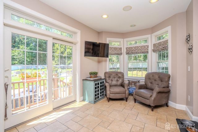 4 Dorene Court, Monroe, NJ 08831