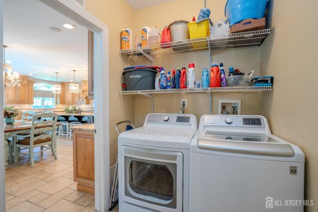 4 Dorene Court, Monroe, NJ 08831