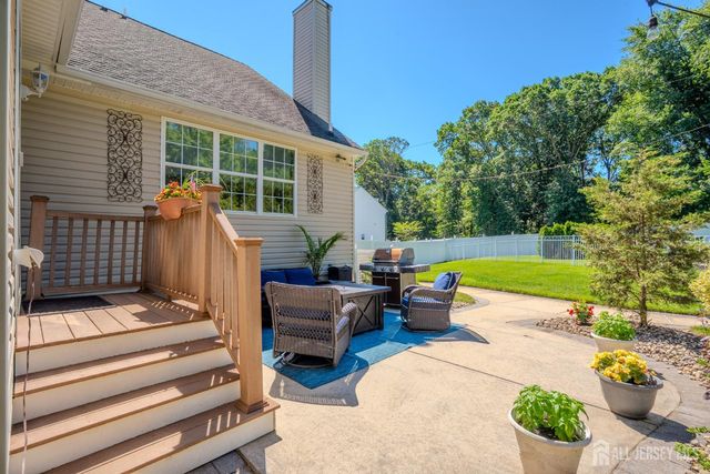 4 Dorene Court, Monroe, NJ 08831