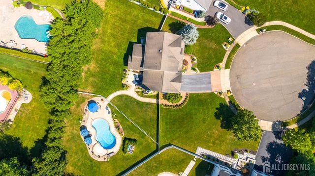 4 Dorene Court, Monroe, NJ 08831