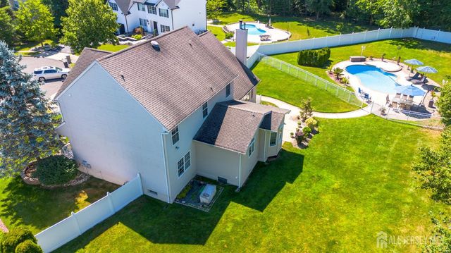 4 Dorene Court, Monroe, NJ 08831