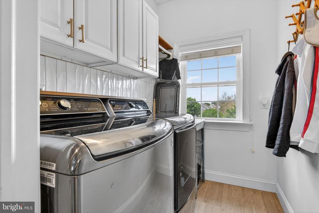 1321 BANNER DR, Lancaster, PA 17601