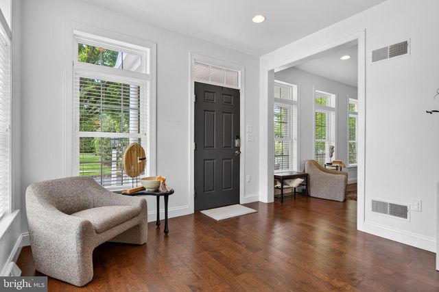 1321 BANNER DR, Lancaster, PA 17601