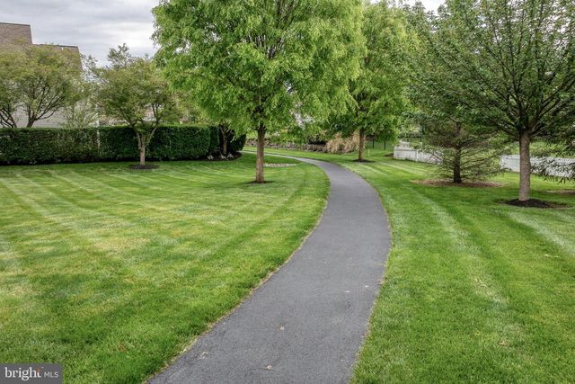 1321 BANNER DR, Lancaster, PA 17601