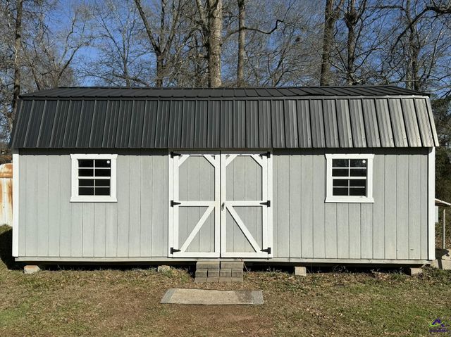 213 Air Park Drive, Warner Robins, GA 31088