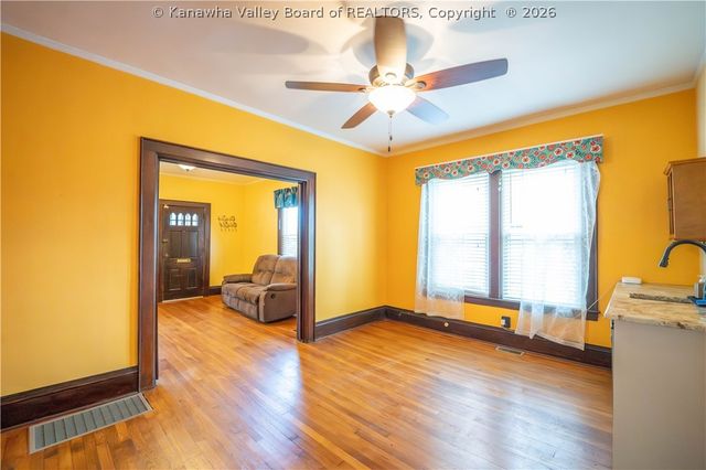 727 Garvin Avenue, Charleston, WV 25302