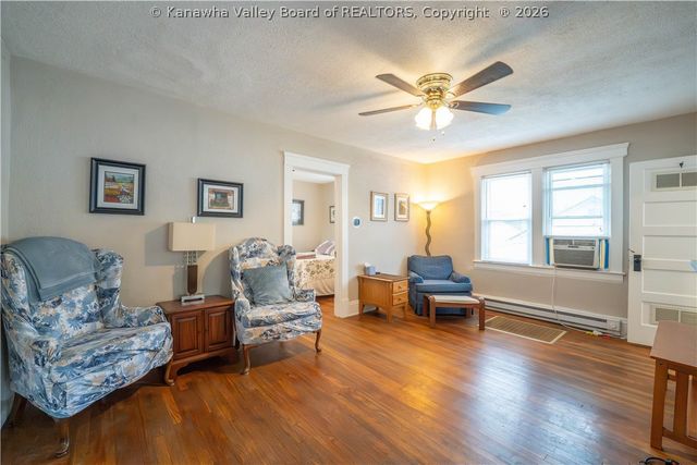 727 Garvin Avenue, Charleston, WV 25302