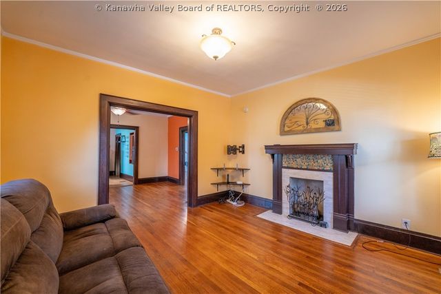 727 Garvin Avenue, Charleston, WV 25302