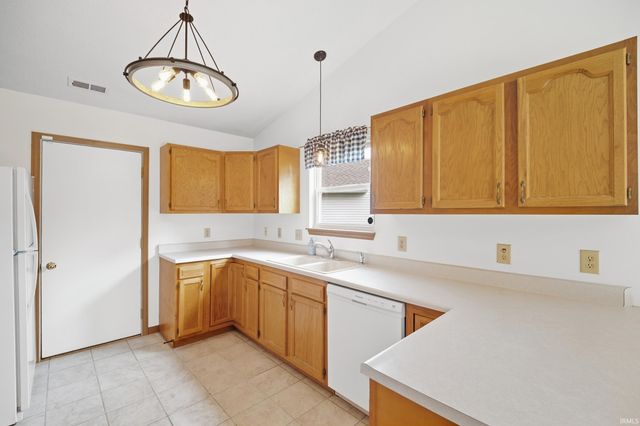 5000 Saddle Drive, Lafayette, IN 47905